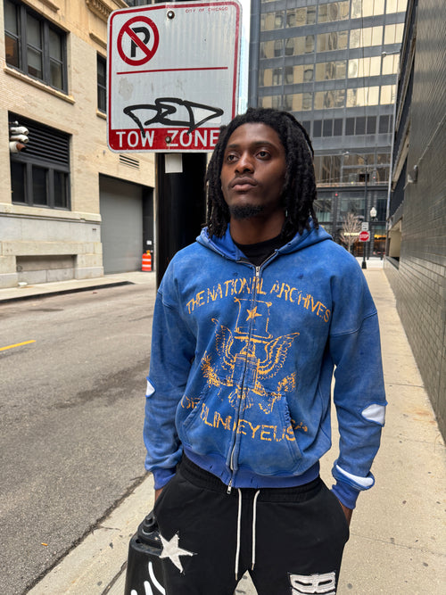 ‘ARCHIVES’ ZIP UP